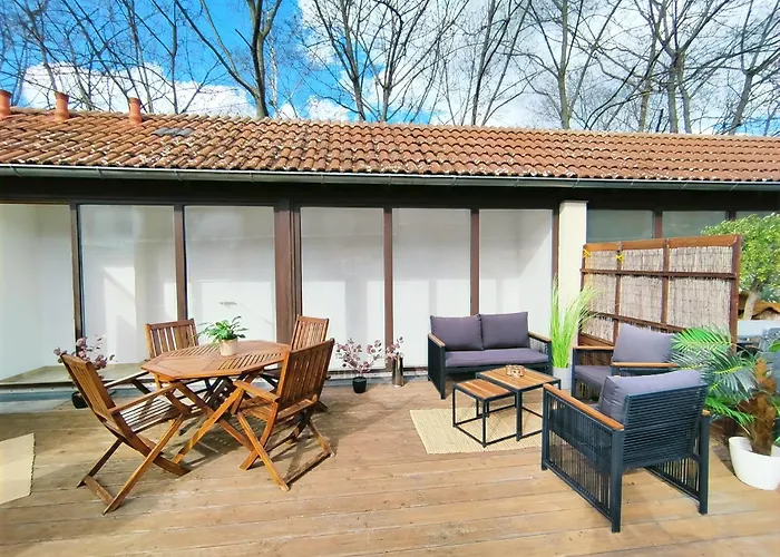 Design Apartment Fuer Bis Zu 4 Im 2 Og, Modern, Dachterrasse, Grill, Ruhige Lage, Disney Plus, Wii, Lan Und Wlan