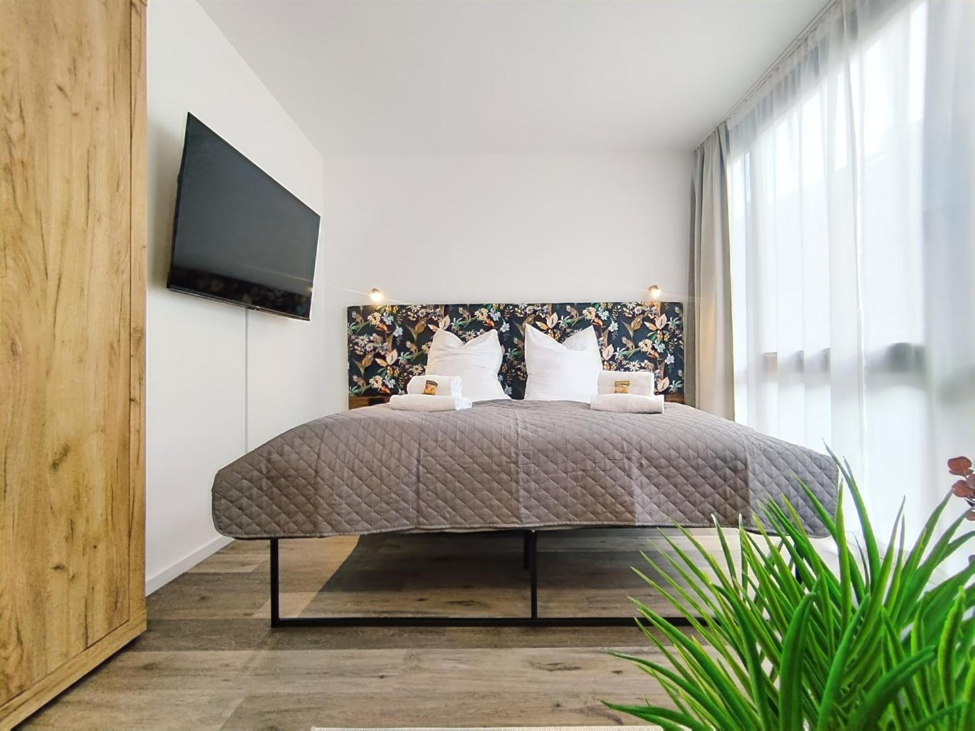 Design Fuer Bis Zu 4 Im 2 Og, Modern, Dachterrasse, Grill, Ruhige Lage, Plus, Wii, Lan Und Wlan Nuremberg
