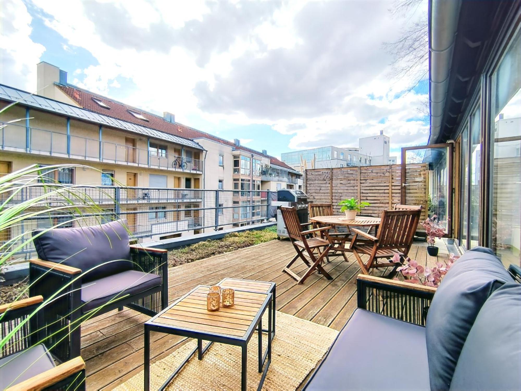 Apartment Design Fuer Bis Zu 4 Im 2 Og, Modern, Dachterrasse, Grill, Ruhige Lage, Plus, Wii, Lan Und Wlan *
